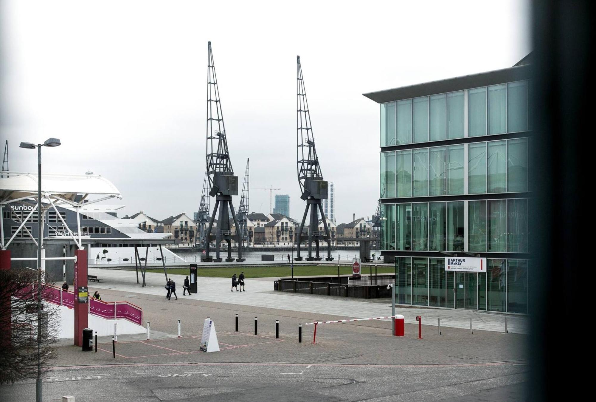 Wild Roses Serviced Apartments - Excel Warehouse 1 London Exterior photo